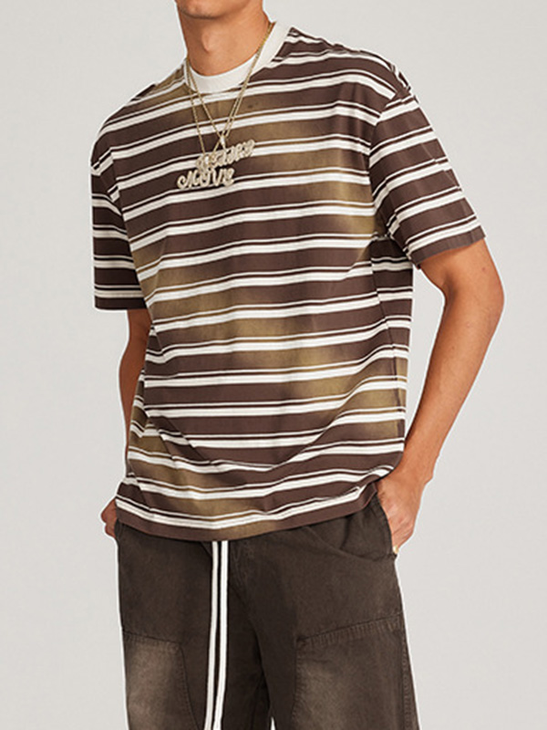 Camiseta de manga corta extragrande a rayas para hombre
